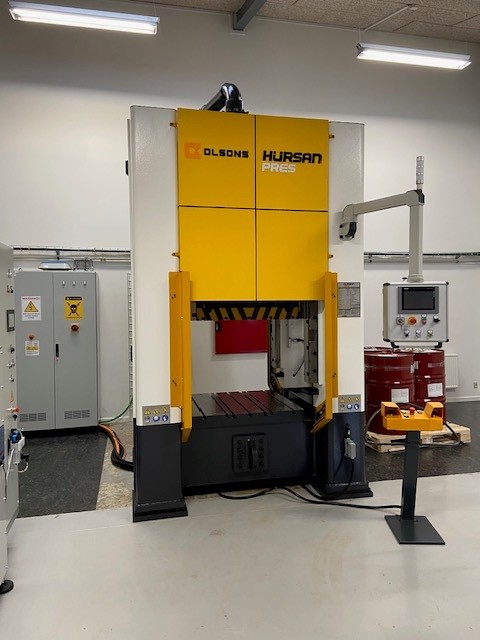 Hursan 200 tons servopress